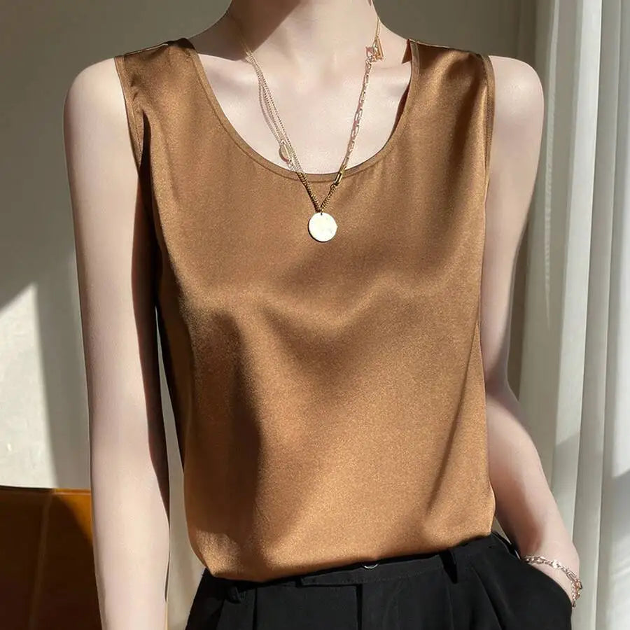 Relaxed Sleeveless Tank Top with Lightweight Knit Everyday Casual Layering Style
