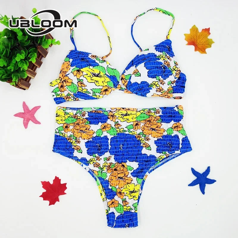 Vibrant Green Floral Underwire Bikini with Ruched Texture