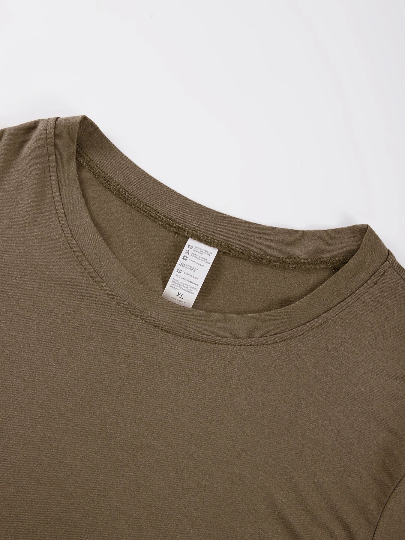 Women's Essential Fitted Crop T-Shirt for Minimalist Casual Streetwear Everyday Fashion Style
