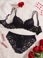 Elegant Floral Lace Scalloped Underwire Bra and Panty Set