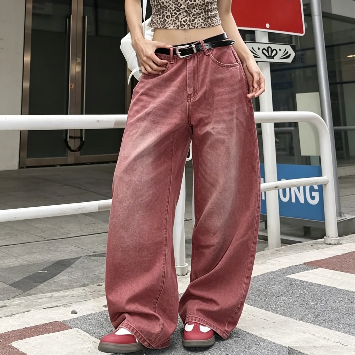 Vintage Washed Baggy Wide Leg Denim Jeans with Mid Rise Relaxed Streetwear Fit