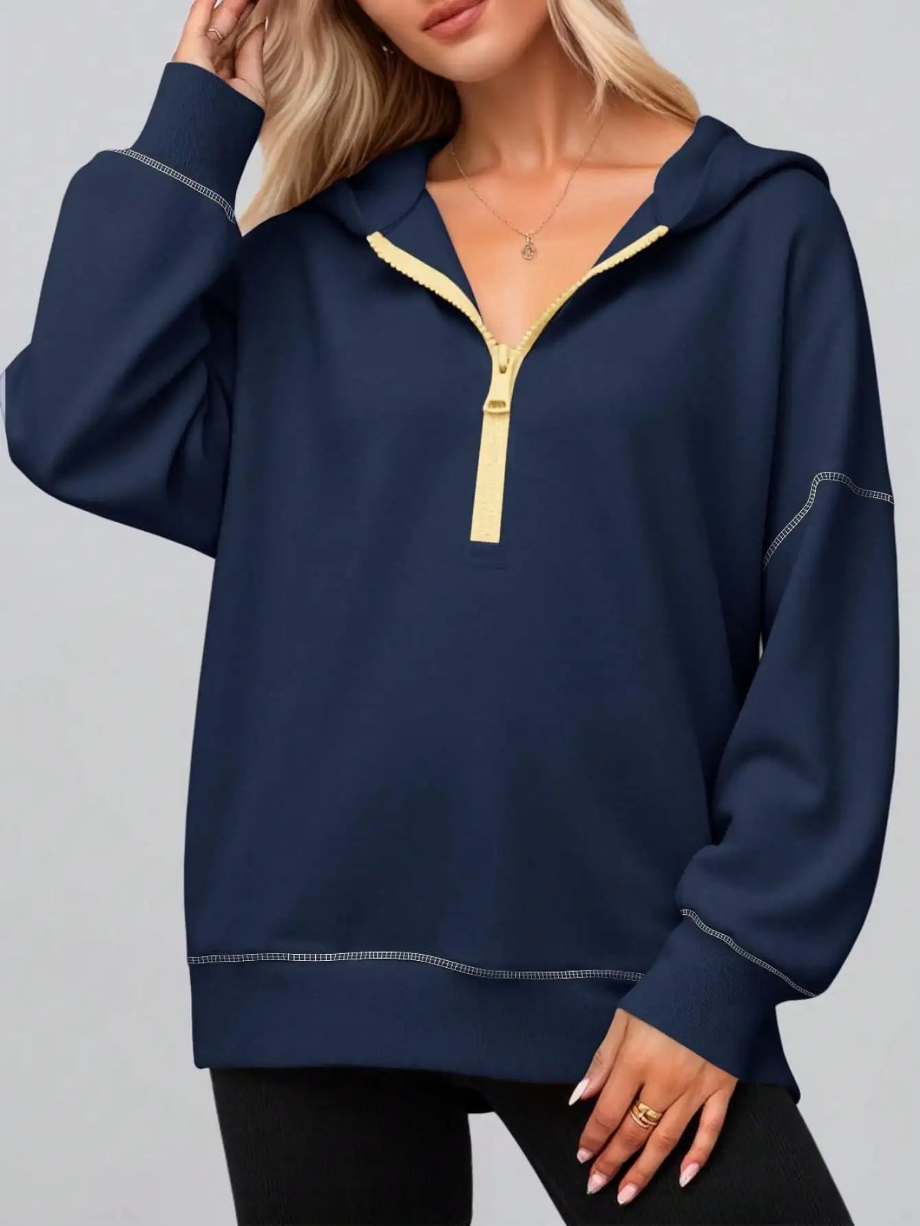 Cropped Zip-Up Hoodie with Slim Fit and Contemporary Streetwear Design
