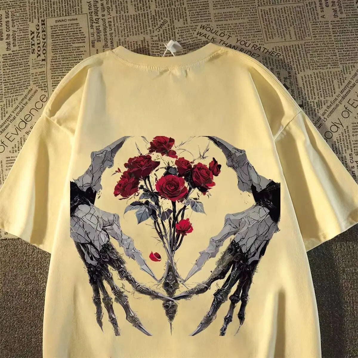 Vintage Skull Graphic Streetwear Cotton T-Shirt With Rose Artwork Design