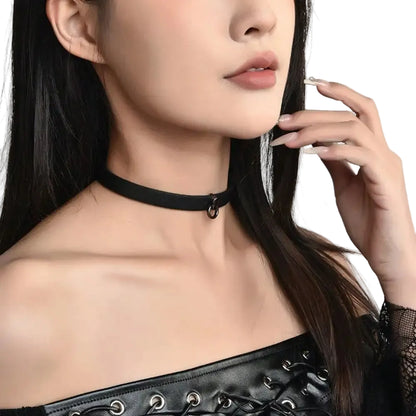 Minimalist O Ring Velvet Choker for Punk Gothic Alternative Fashion