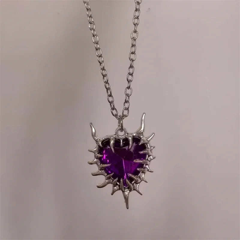 Thorn Chain Heart Pendant Necklace for Gothic Y2K and Grunge Styling