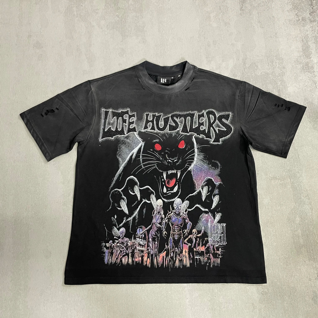 Distressed Graphic Oversized Cotton Streetwear T-Shirt with Vintage-Inspired Artwork