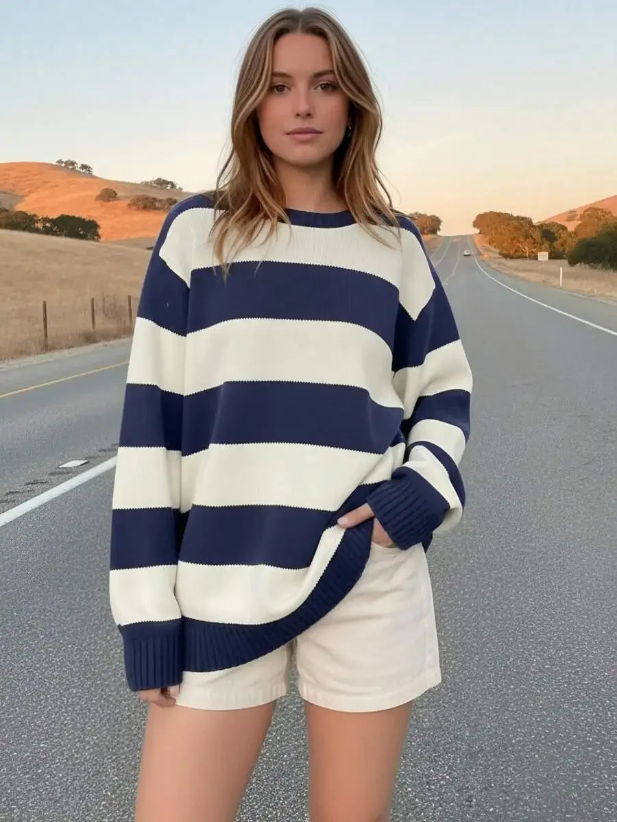Women's Oversized Striped Knit Sweater with Relaxed Crew Neck Silhouette