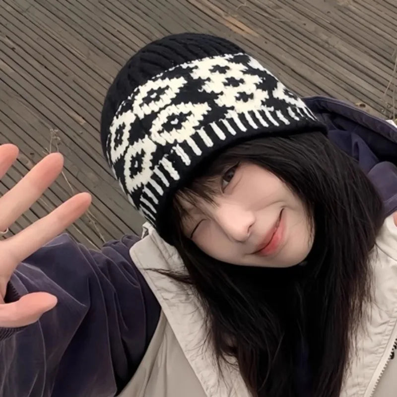 Retro Fisherman Style Knit Beanie with Ear Coverage for Casual Outdoor Winter Streetwear Comfort