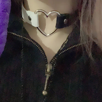 Dark Heart Charm Collar Choker Necklace for Gothic and Alternative Fashion