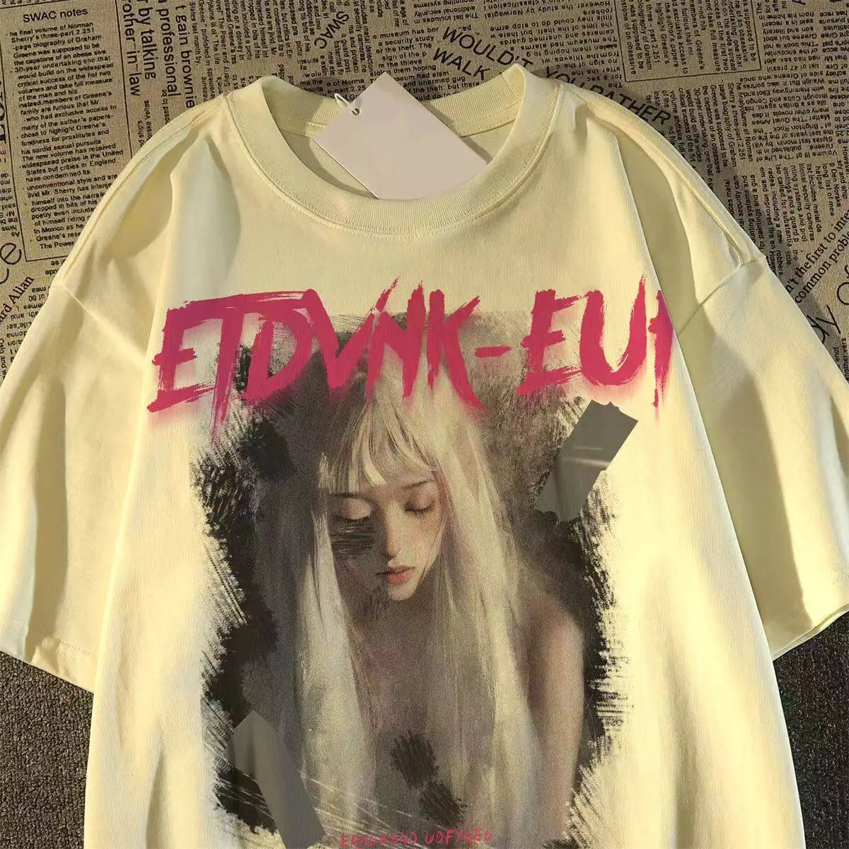 Oversized Portrait Graphic Streetwear T-Shirt with Gothic-Inspired Typography Design
