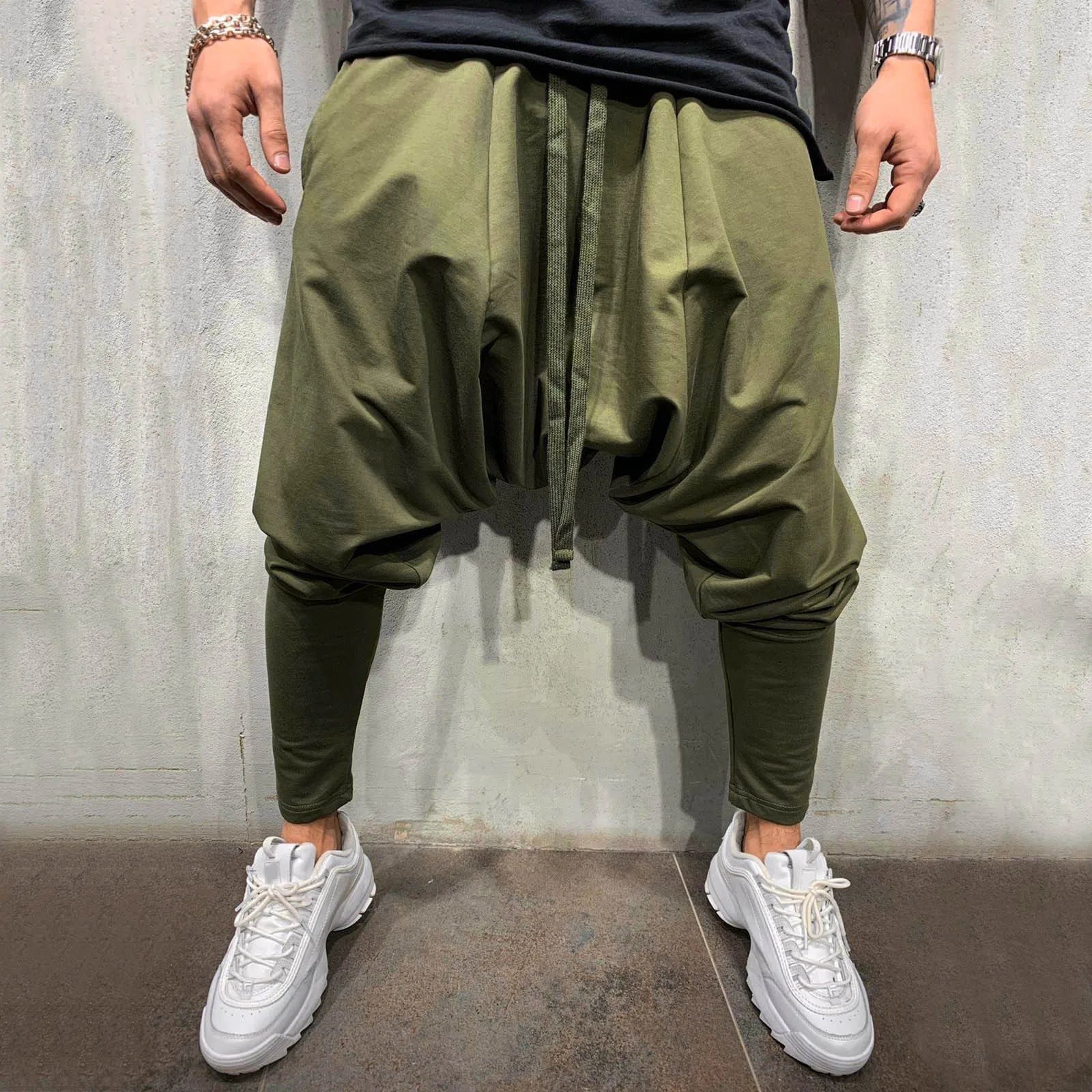 Men's Relaxed Harem Cargo Pants with Cropped Fit and Streetwear Utility Style