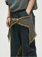 Men's Relaxed Wide Leg Denim Jeans with Decorative Stitching and Utility Pocket Design