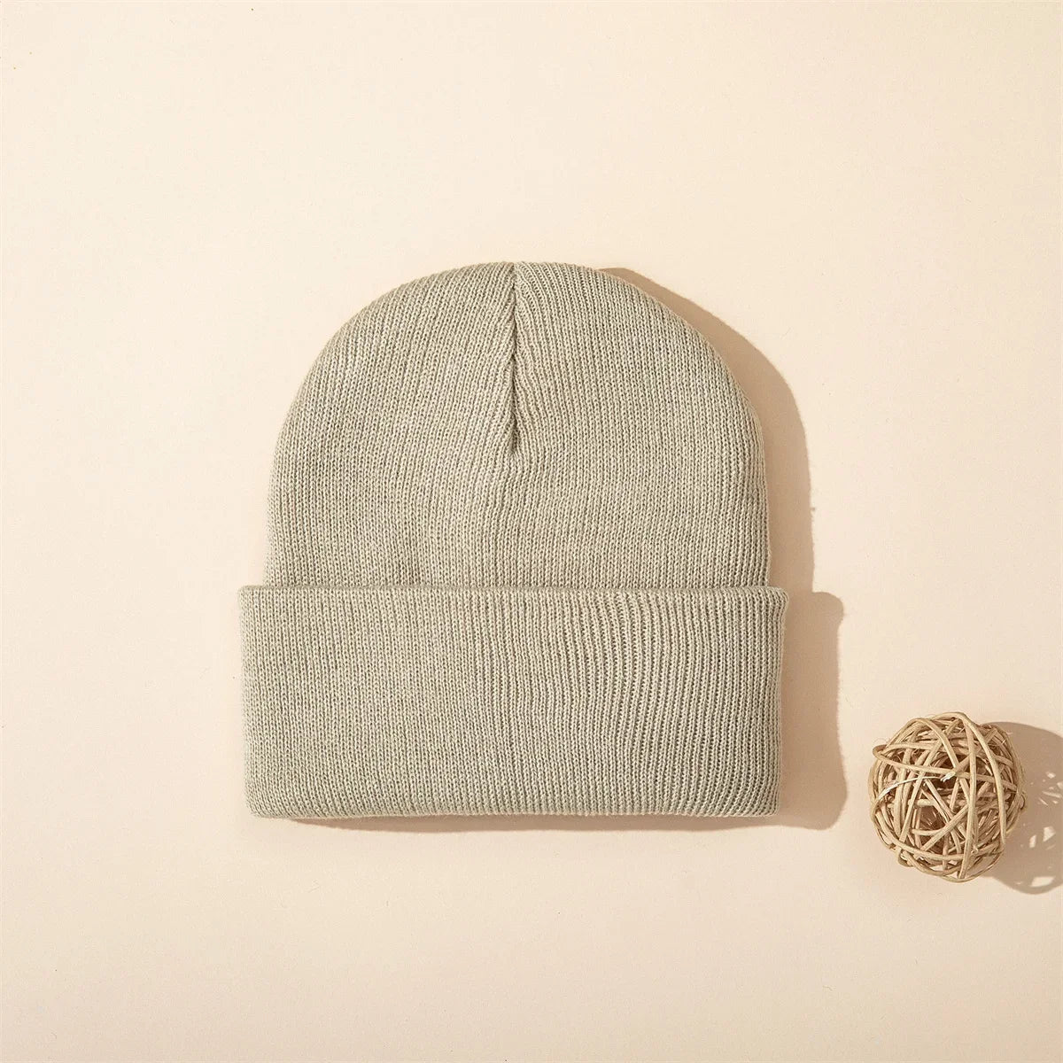 Minimalist Polyester Knit Beanie for Everyday Casual Streetwear Winter Outdoor Comfort and Style