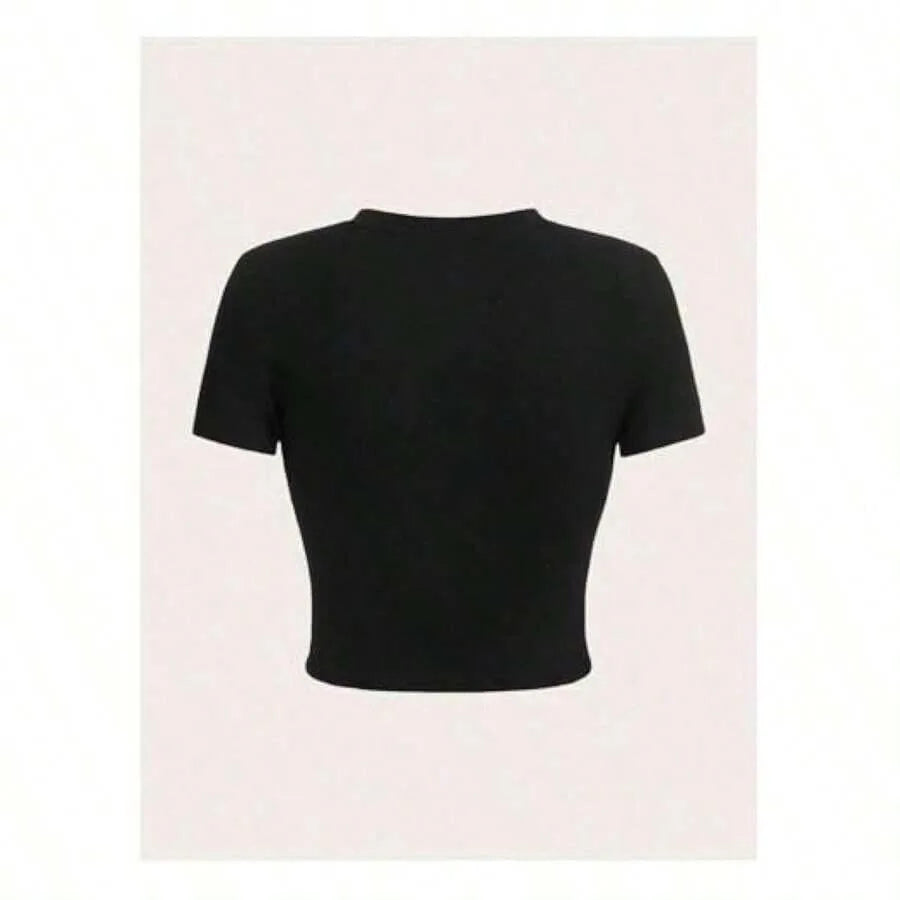 Graphic Artwork Crop Tee with Fitted Silhouette and Alternative Streetwear Appeal