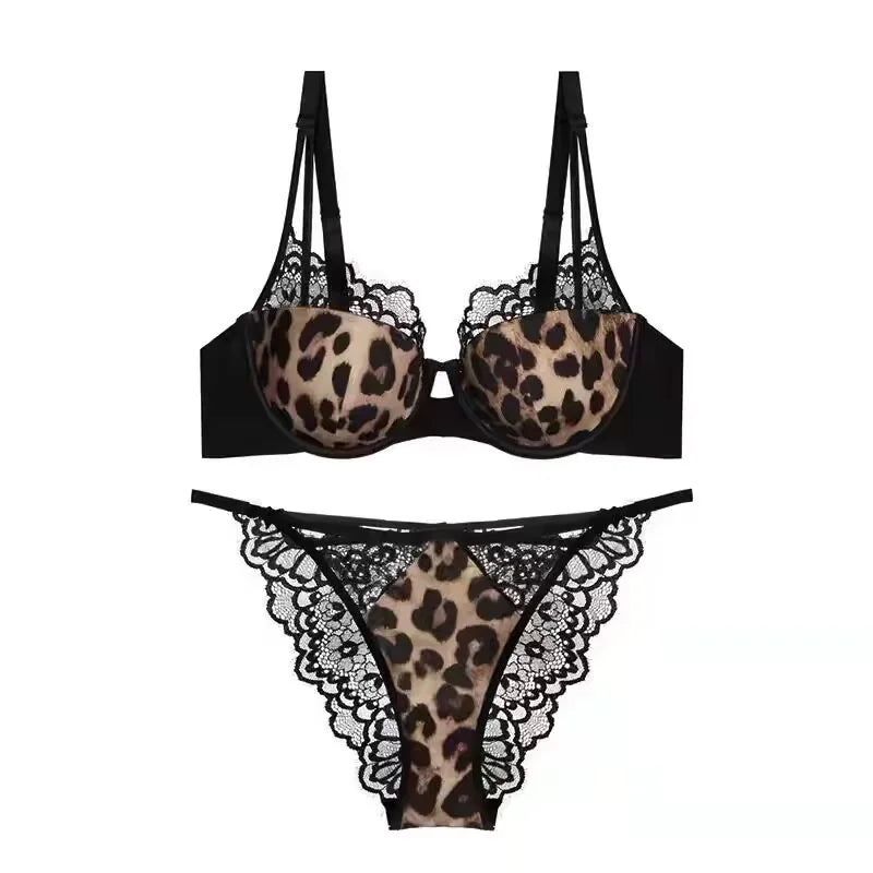 Elegant Lilac Smooth Molded Underwire Bra and Delicate Lace Panty Set