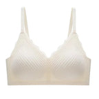 Textured Lilac Seamless Bra with Scalloped V-Neckline and Adjustable Straps