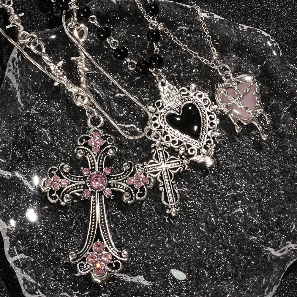 Gothic Heart Cross Pendant Necklace Set With Dark Romantic Charm Details