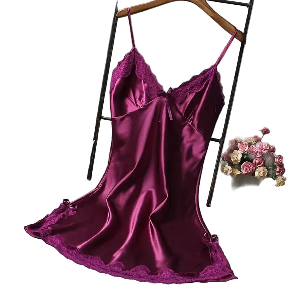 Women's Lace-Trim V-Neck Camisole Nightgown, Sleeveless Knee-Length Slip Dress with Delicate Patchwork Detailing for Sleepwear