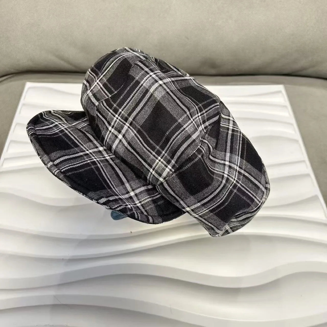 Vintage Plaid Newsboy Flat Cap for Casual Everyday Heritage Streetwear Fashion Style
