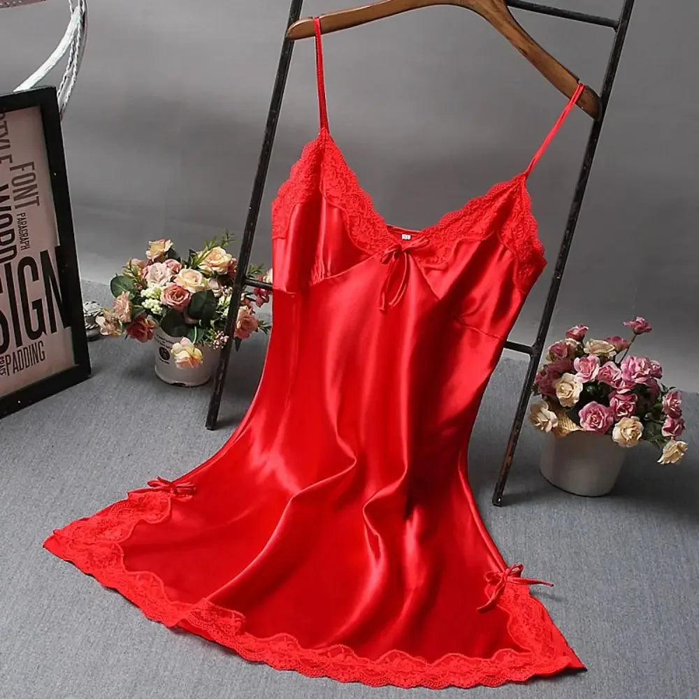 Women's Lace-Trim V-Neck Camisole Nightgown, Sleeveless Knee-Length Slip Dress with Delicate Patchwork Detailing for Sleepwear
