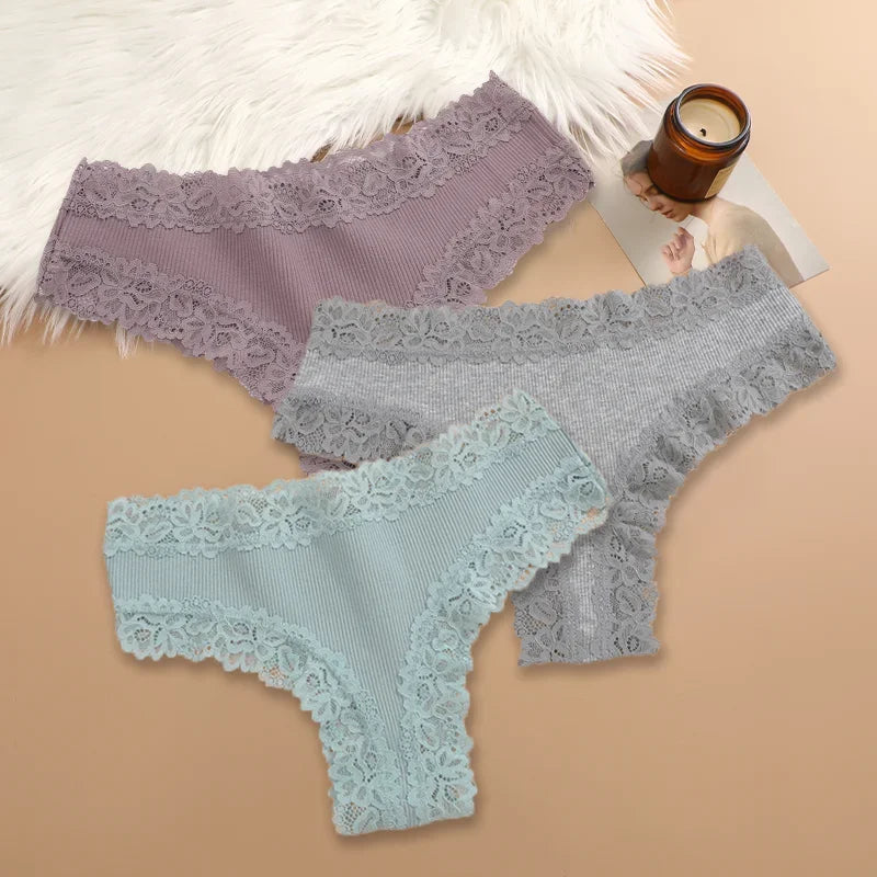 Three-Piece Ribbed Cotton-Blend Bikini Panty Set with Scalloped Lace Trim