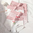 4-Piece Women’s Printed High-Rise Briefs Set with Playful Heart and Floral Motifs, Soft Pink Tones and Feminine Styling