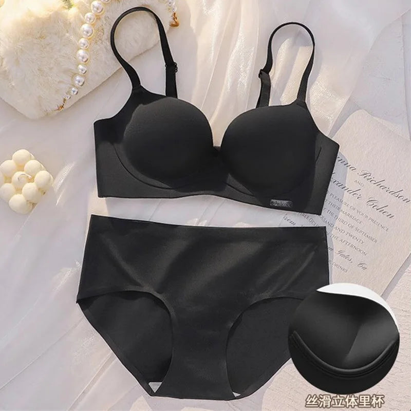 Minimalist Beige Seamless Wire-Free Bra and Brief Set
