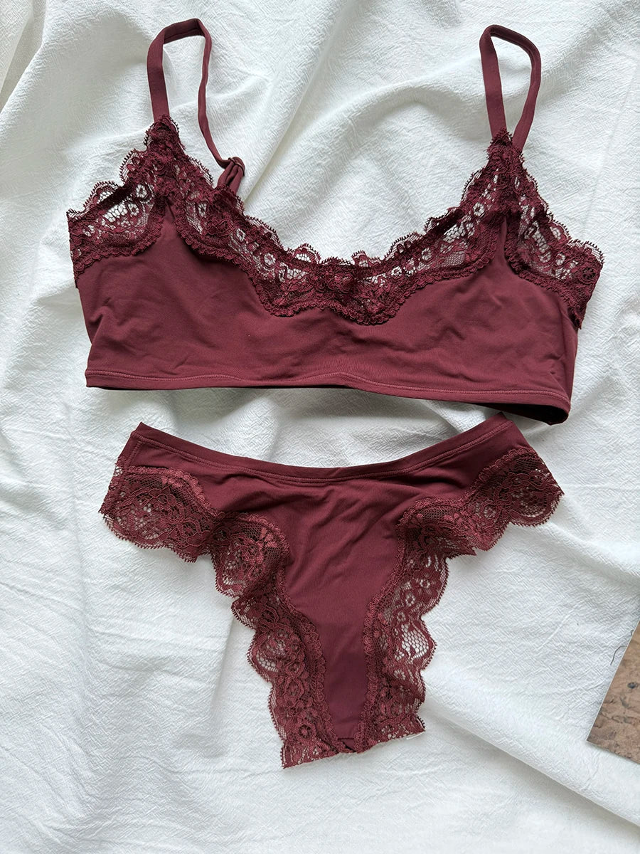Minimalist Light Pink Wire-Free Lounge Bralette and Brief Set with Delicate Lace Edging