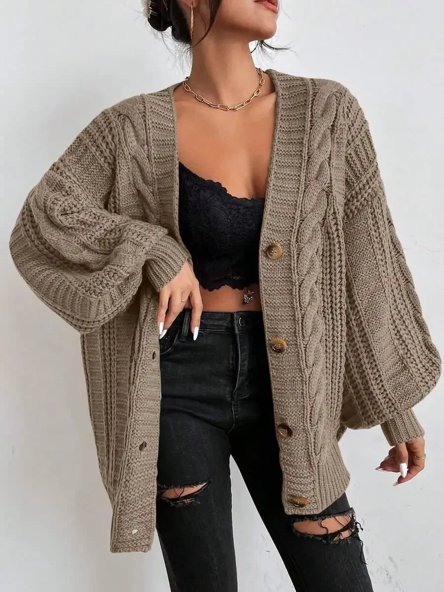 Women's Oversized Cable Knit Sweater with Textured Stitching and Relaxed Streetwear Silhouette