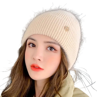 Minimalist Ribbed Knit Polyester Beanie for Everyday Casual Winter Streetwear Comfort and Warmth