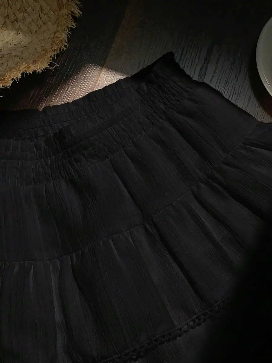 Tiered Ruffle Mini Skirt with Lace Hem Lightweight A-Line Design