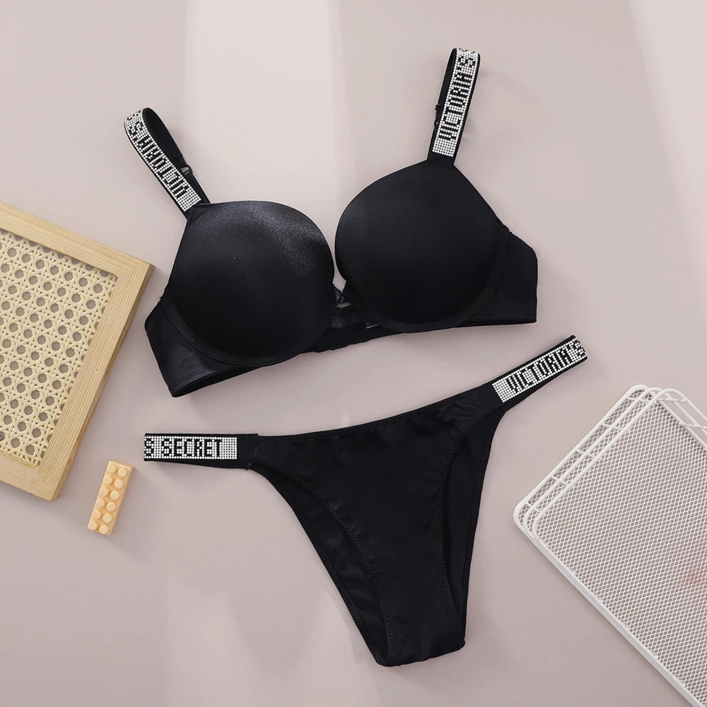 Sleek Contour Underwire Bra Set with Crystal-Embellished Straps