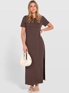 Relaxed Crew Neck Maxi Dress with Side Slits and Functional Pockets
