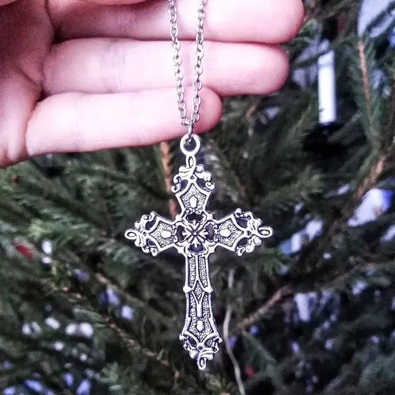 Vintage Gothic Ornate Cross Pendant Necklace for Alternative and Dark Fashion