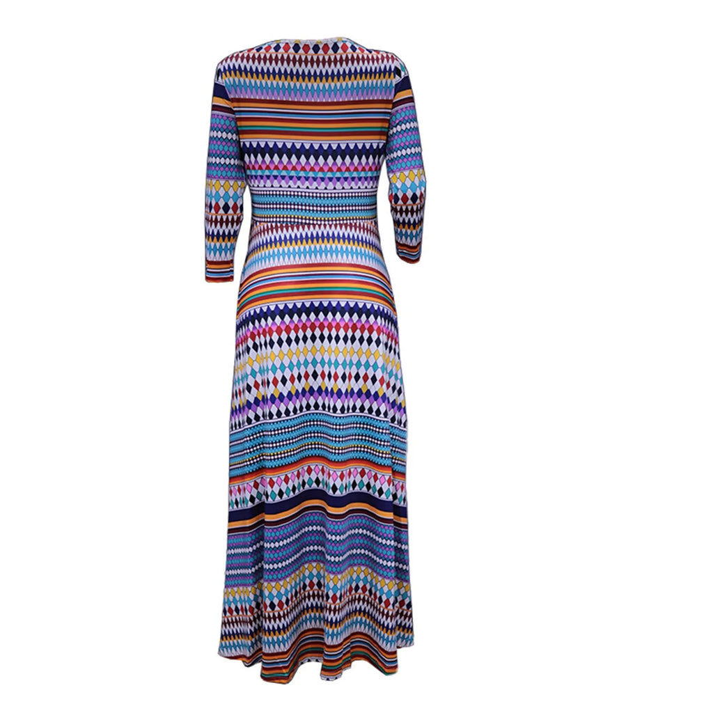 Bohemian Print Maxi Dress with Long Sleeves and Relaxed Silhouette