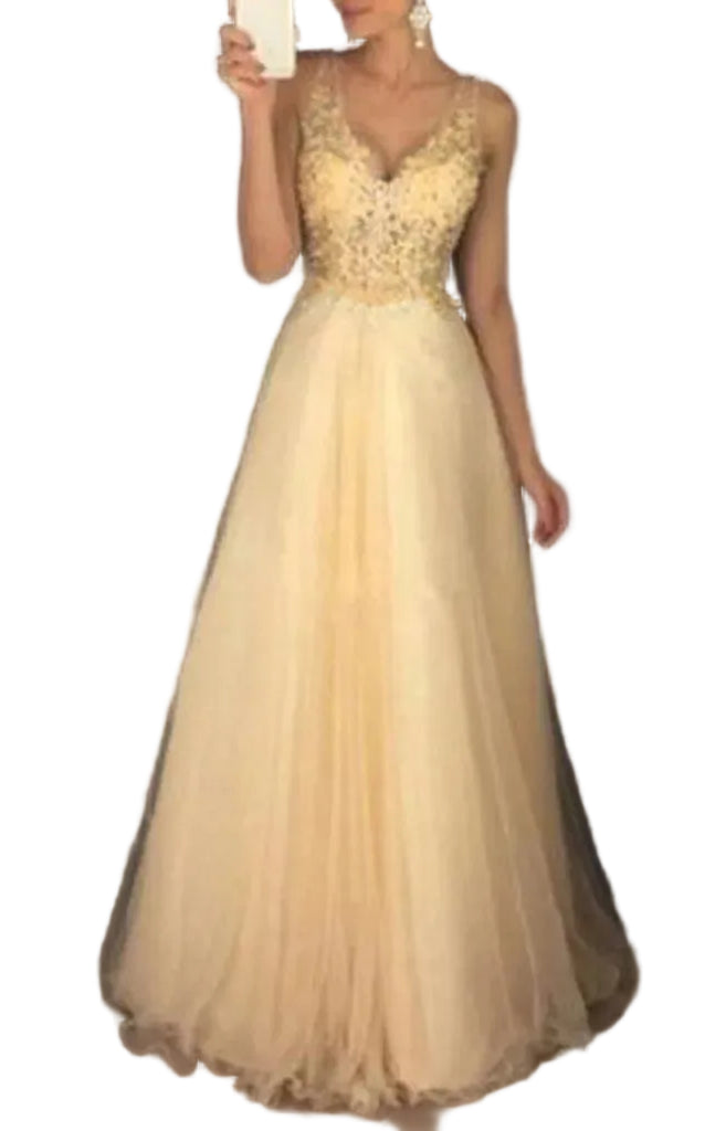 Elegant Layered Tulle Evening Gown with Gothic Princess Fashion Silhouette