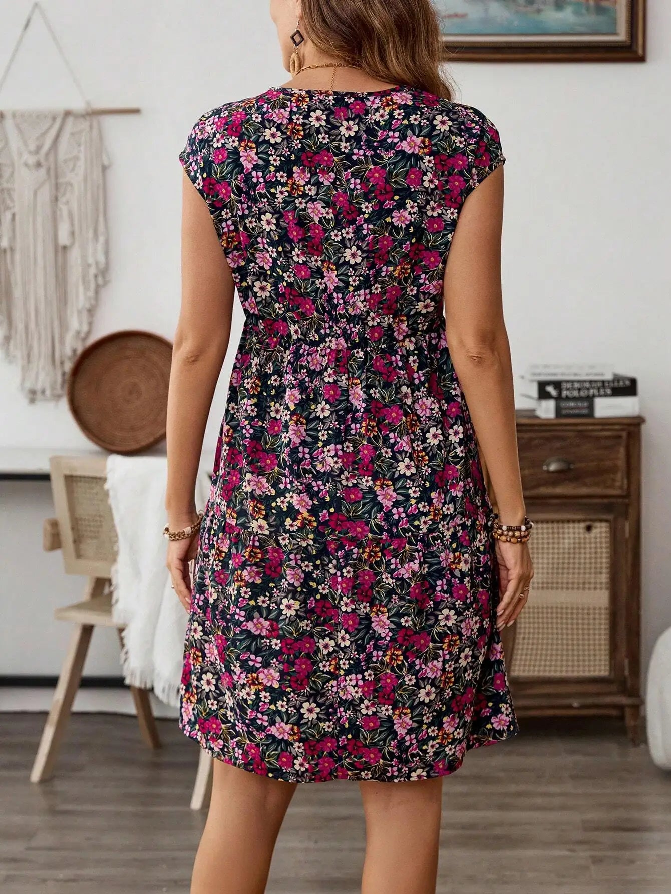 Floral Print Sleeveless A-Line Mini Dress with Relaxed Tiered Design