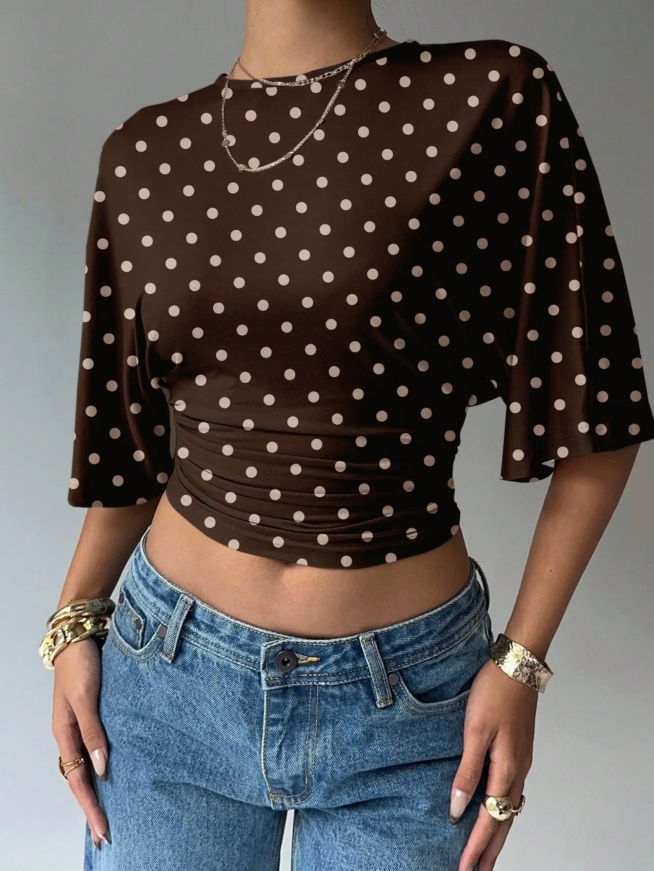 Batwing Sleeve Crop Tee with Relaxed Fit and Minimalist Casual Style