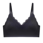 Textured Lilac Seamless Bra with Scalloped V-Neckline and Adjustable Straps