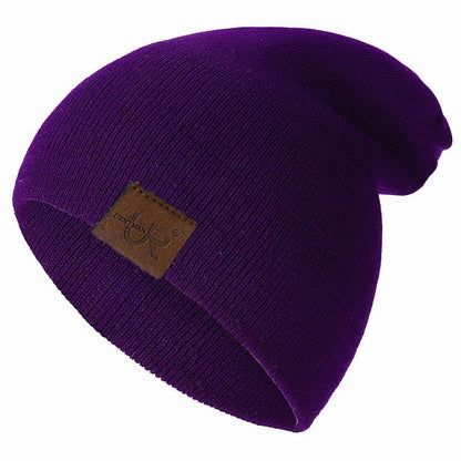 Minimalist Slouchy Acrylic Knit Beanie with Decorative Patch for Casual Streetwear Winter Fashion