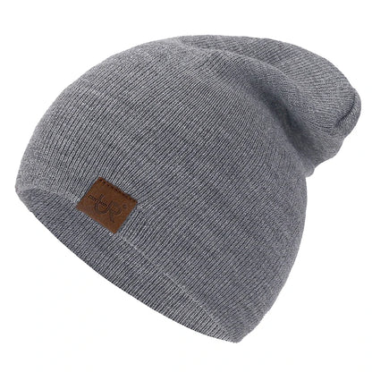 Minimalist Slouchy Acrylic Knit Beanie with Decorative Patch for Casual Streetwear Winter Fashion