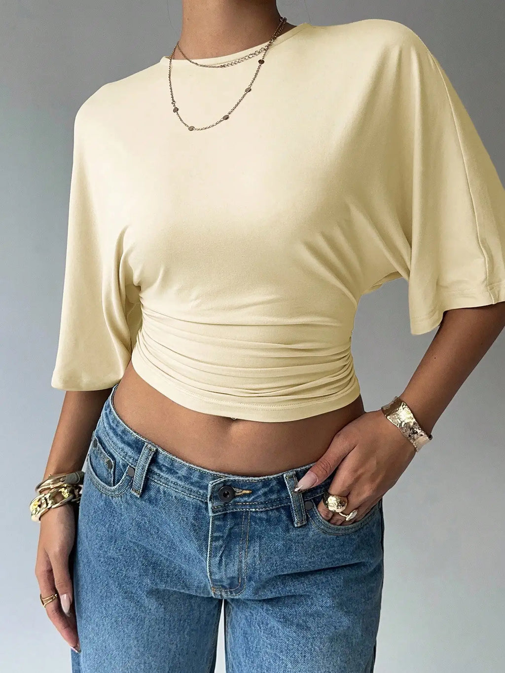 Batwing Sleeve Crop Tee with Relaxed Fit and Minimalist Casual Style