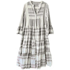 Bohemian Print Maxi Dress with V Neck and Flowy Long Sleeves