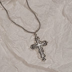 Gothic Heart Cross Pendant Necklace Set With Dark Romantic Charm Details