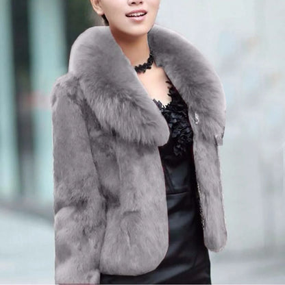 Women's Plush Faux Fur Jacket Soft Luxe Winter Casual Statement Outerwear