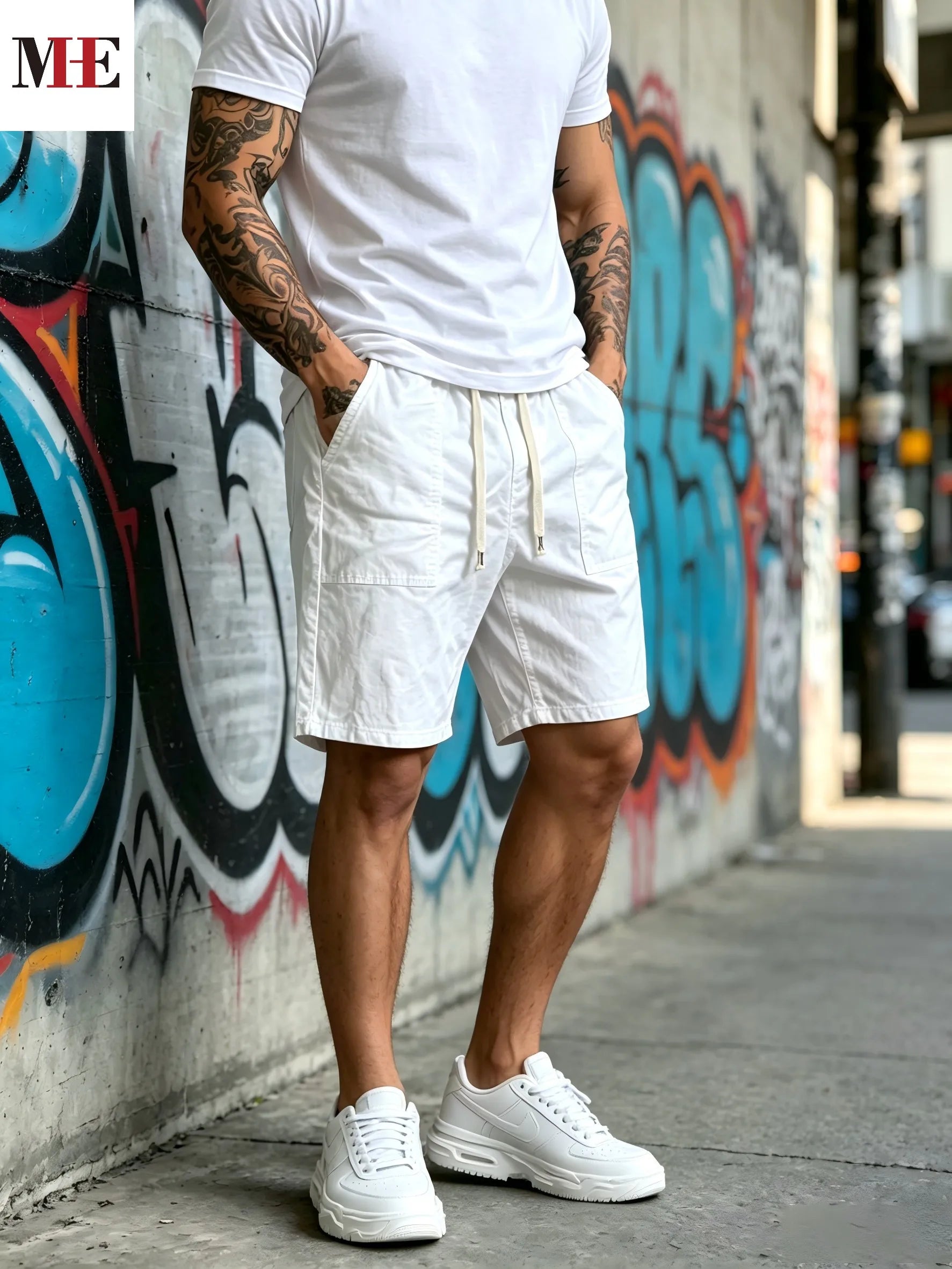 Men's Loose Knee Length Denim Shorts with Drawstring Waist and Relaxed Casual Style
