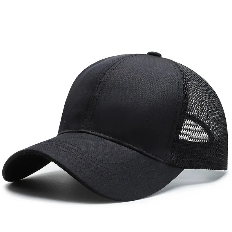 Unisex Breathable Mesh Baseball Cap with Adjustable Fit for Outdoor Sports and Everyday Wear