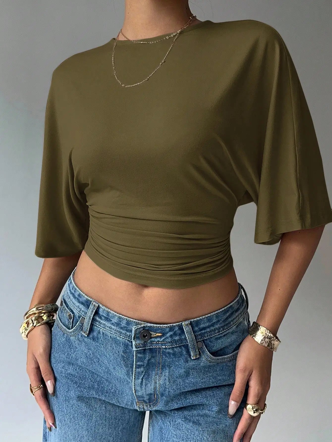 Batwing Sleeve Crop Tee with Relaxed Fit and Minimalist Casual Style