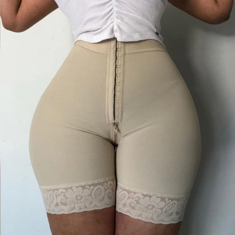High-Waisted Structured Shaping Short with Front Hook Closure and Lace Hem