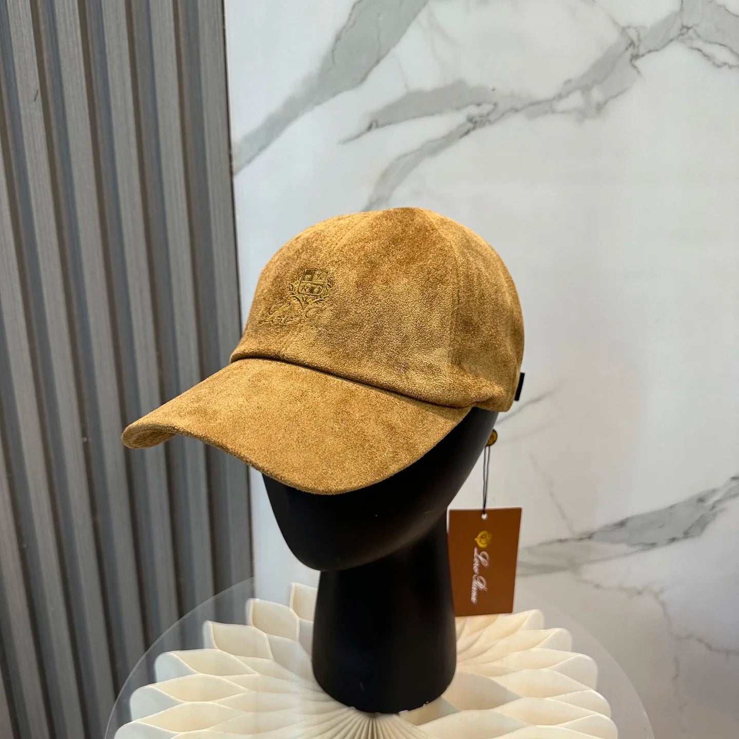 Vintage Suede Dad Cap Adjustable Curved Brim Casual Streetwear Baseball Hat